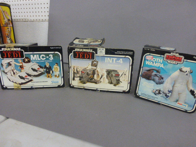 Three boxed original Star Wars Return Of The Jedi accessories comprising of Kenner MLC-3 Mobile - Image 2 of 7