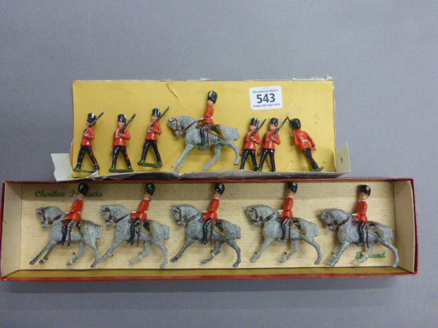 Boxed set of five Royal Scots Greys plus another six on foot and 1 x mounted (overall gd