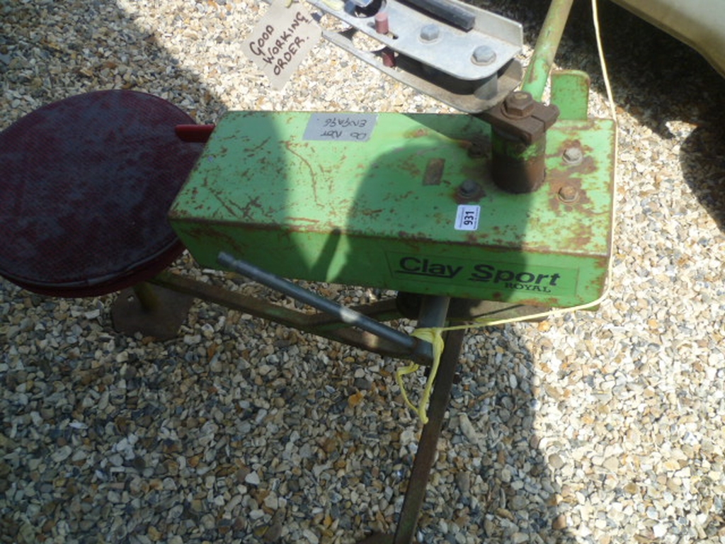 Clay Sport Royal clay pigeon launcher reported to be in good working order