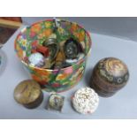 Hatbox of assorted collectables to include treen, scent bottle, Japanese lacquered boxes etc