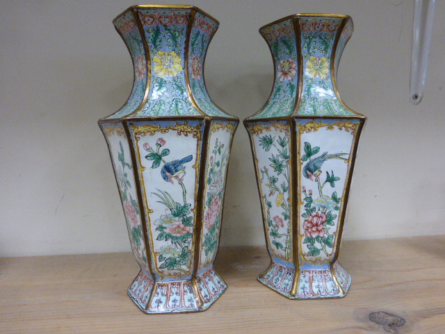 A pair of Chinese Canton enamel hexagonal vases, decorated with panels of birds and flowers, 23cm - Image 8 of 8