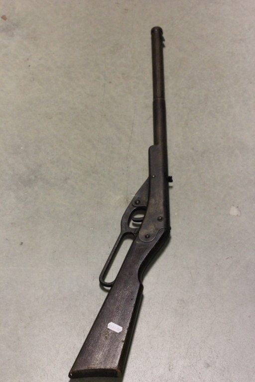 An antique Jung rifle