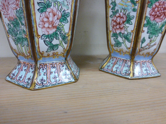 A pair of Chinese Canton enamel hexagonal vases, decorated with panels of birds and flowers, 23cm - Image 5 of 8