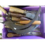 A tray of various vintage tools to include chisels etc