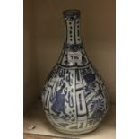 Chinese blue and white porcelain bottle shaped vase, approx 28cm tall