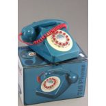 Boxed Wolf & Wild 1960's Design Classic 746 Telephone