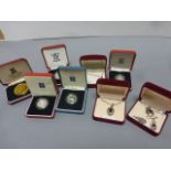 Five silver collectors coins in boxes plus Three Boxes of Silver Jewellery