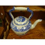 A large modern blue and white ceramic Spode kettle, decorated in the "Italian" design