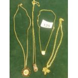 16 grams of 9ct gold items including necklaces,