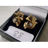 Pair French 18ct scroll earrings 3g