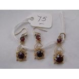Garnet pendant & matching ear pendants 3g