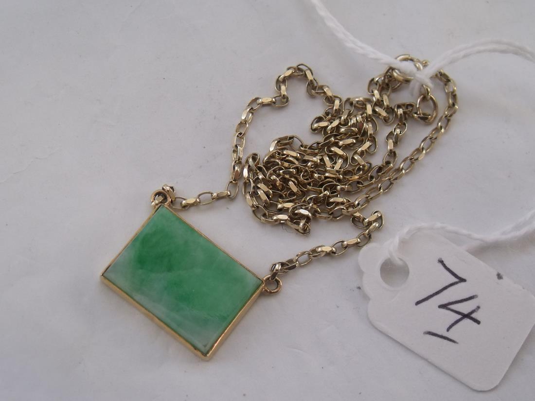 Jade square pendant on 9ct neck chain 5g