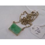 Jade square pendant on 9ct neck chain 5g