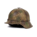 1939-1945 German Third Reich, M40 Army camouflage helmet. Baling wire with leather liner numbered '