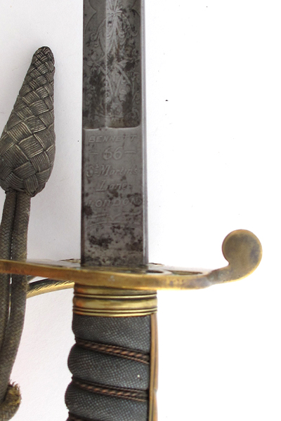 Victorian officer's sword, by Bennett A Victorian 1822 Pattern Infantry Officer's sword 32 inch - Image 2 of 4