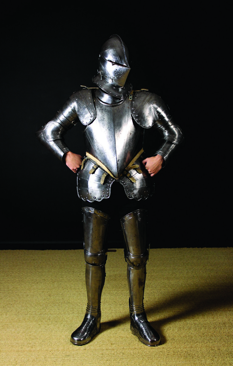 A Fine German Suit of Combat Armour, Nuremberg, Circa 1580.