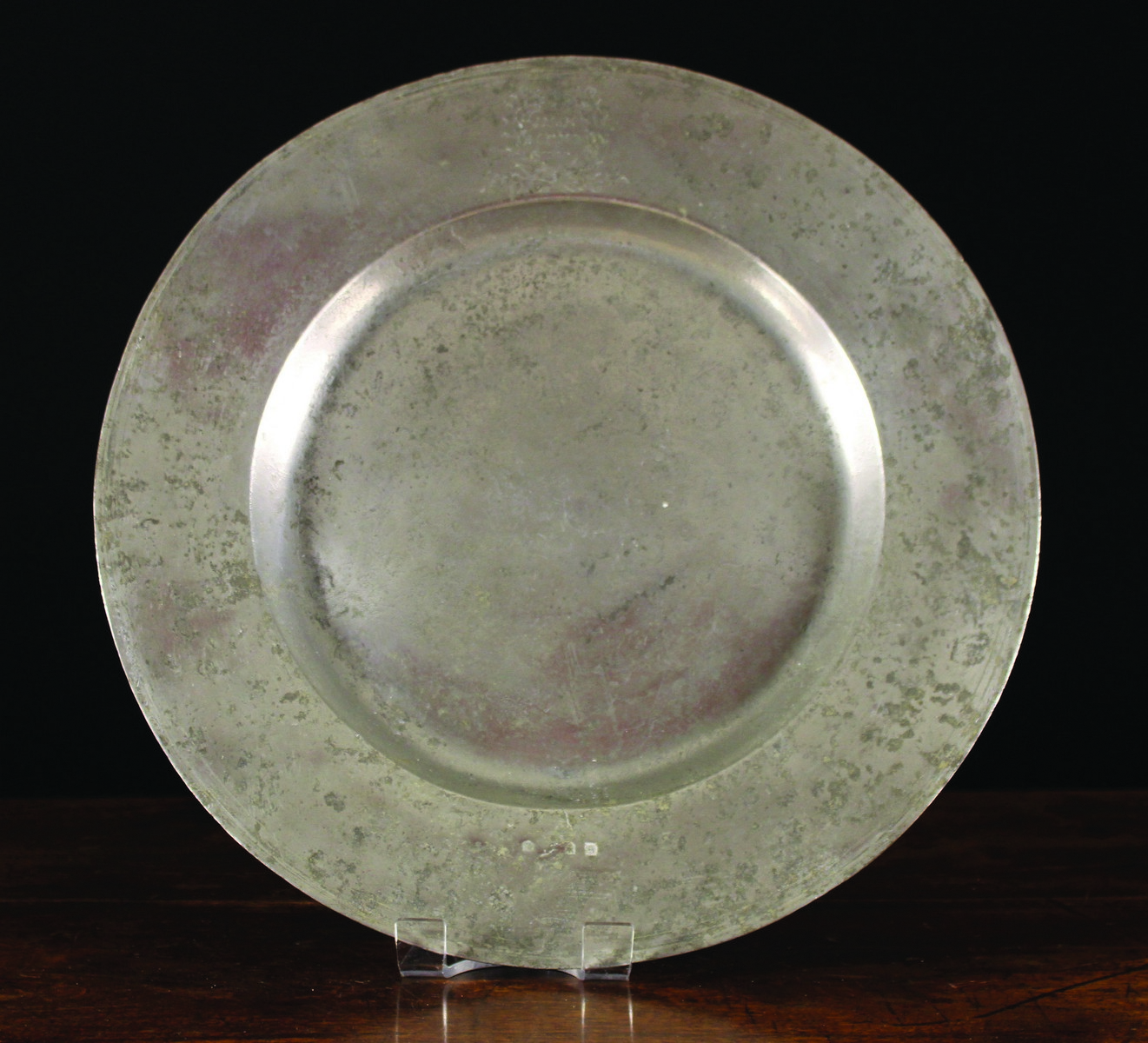 A 17th Century Broad Rimmed Pewter Charger by John Blunt, Circa 1680, 20 5/8 ins (52.
