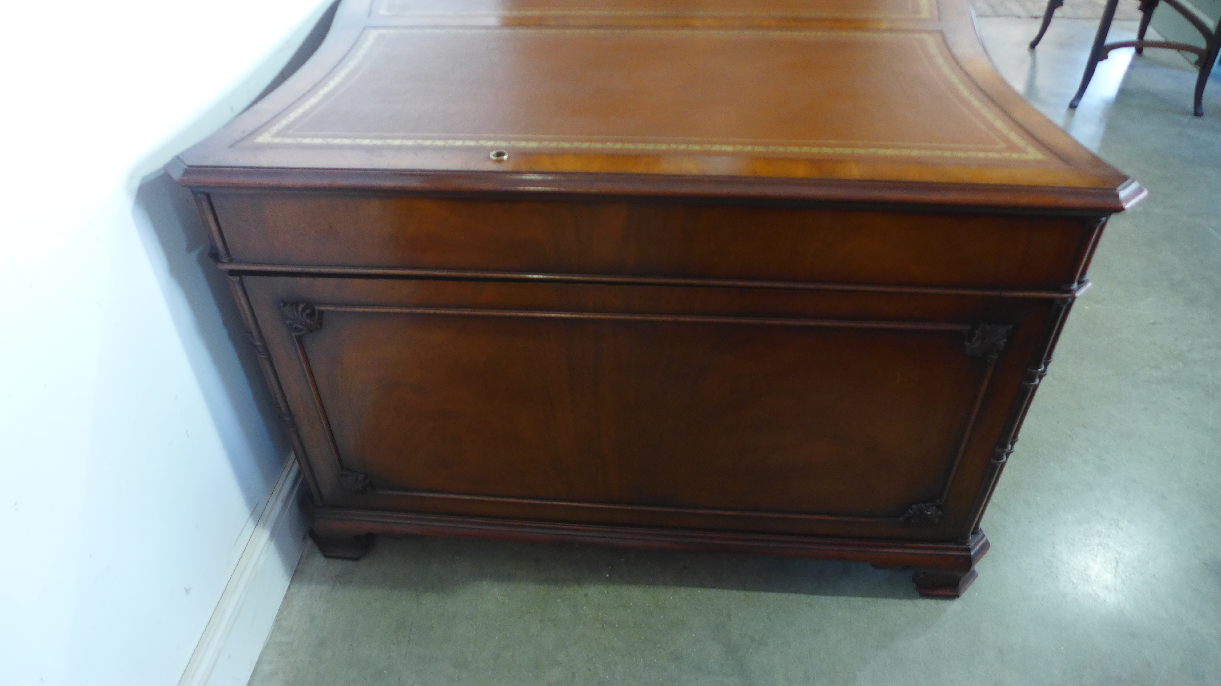 A good quality 20th century walnut and rosewood crossbanded serpentine fronted partners desk with - Image 2 of 4