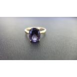 A 9ct gold blue quartz single-stone ring - Hallmarked Birmingham - Ring size N - Weight approx 2.