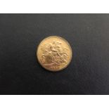 1913, George V half Sovereign gold coin - Weight approx 4.