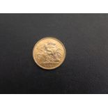 1909, Edward VII half Sovereign gold coin - Weight approx 3.