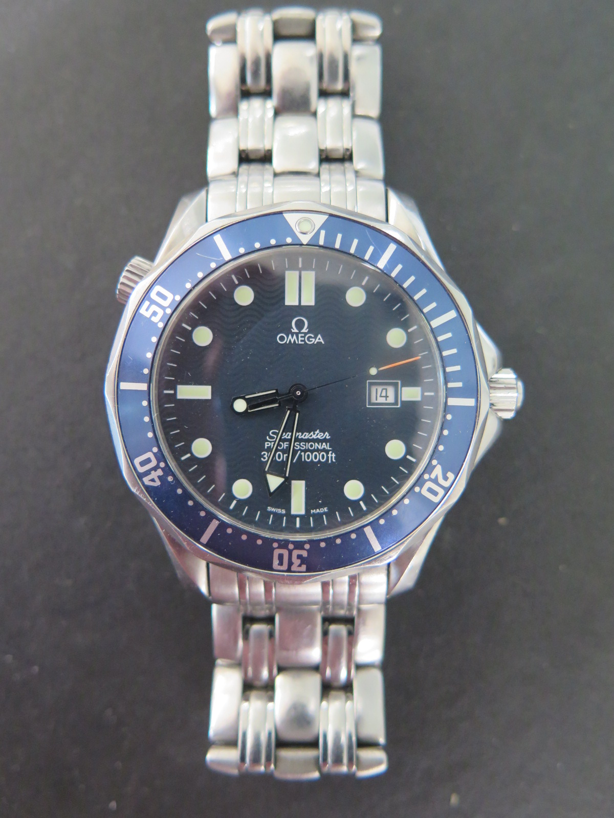 Omega - A gents Omega quartz Seamaster Proffesional wristwatch with helium valve to 300m, - Image 2 of 4