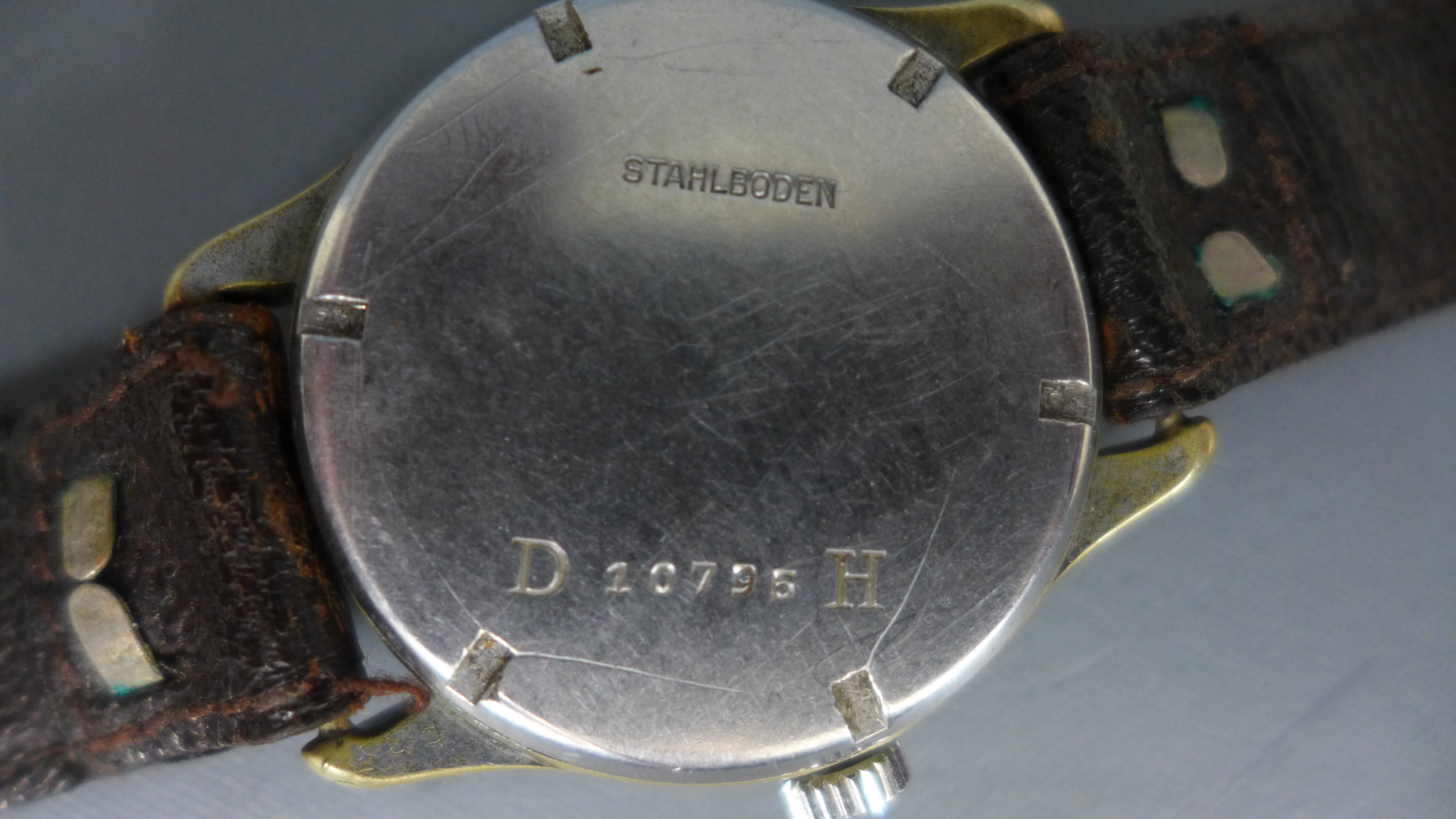 A German WWII Arsa Wasserdicht Stossgesichert wristwatch circa 1940's, - Image 3 of 3