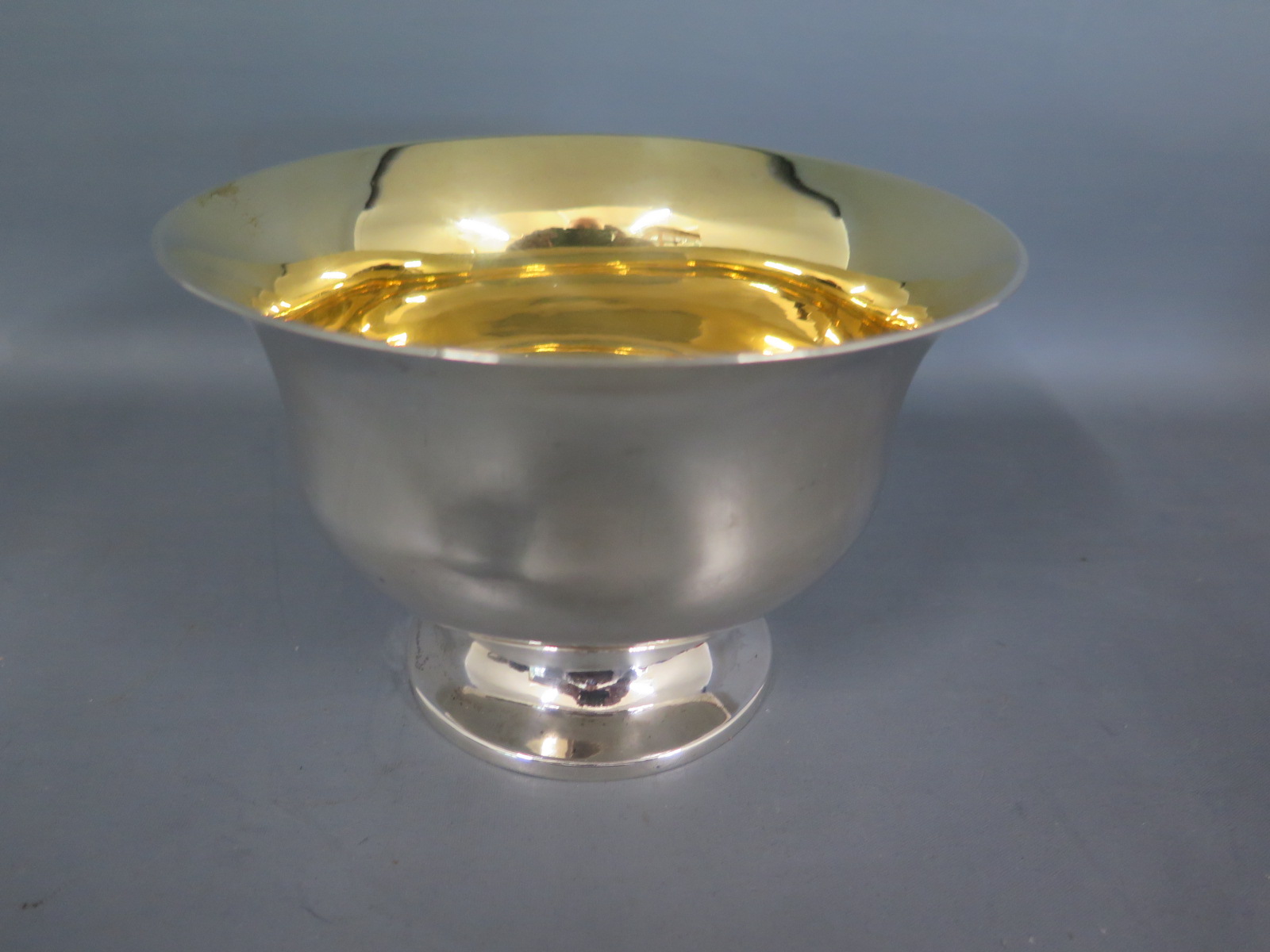 A Swedish silver bowl with silver gilt interior - Weight approx 10 troy oz - marked Carlsson to