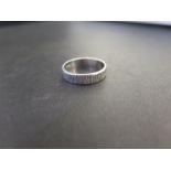 A platinum bark effect band ring - Hallmarked London - Ring size N 1/2 - Weight approx 4.