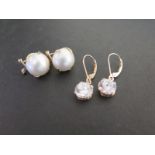 A pair of mabe pearl ear studs - Stamped 9k - Weight approx 3.