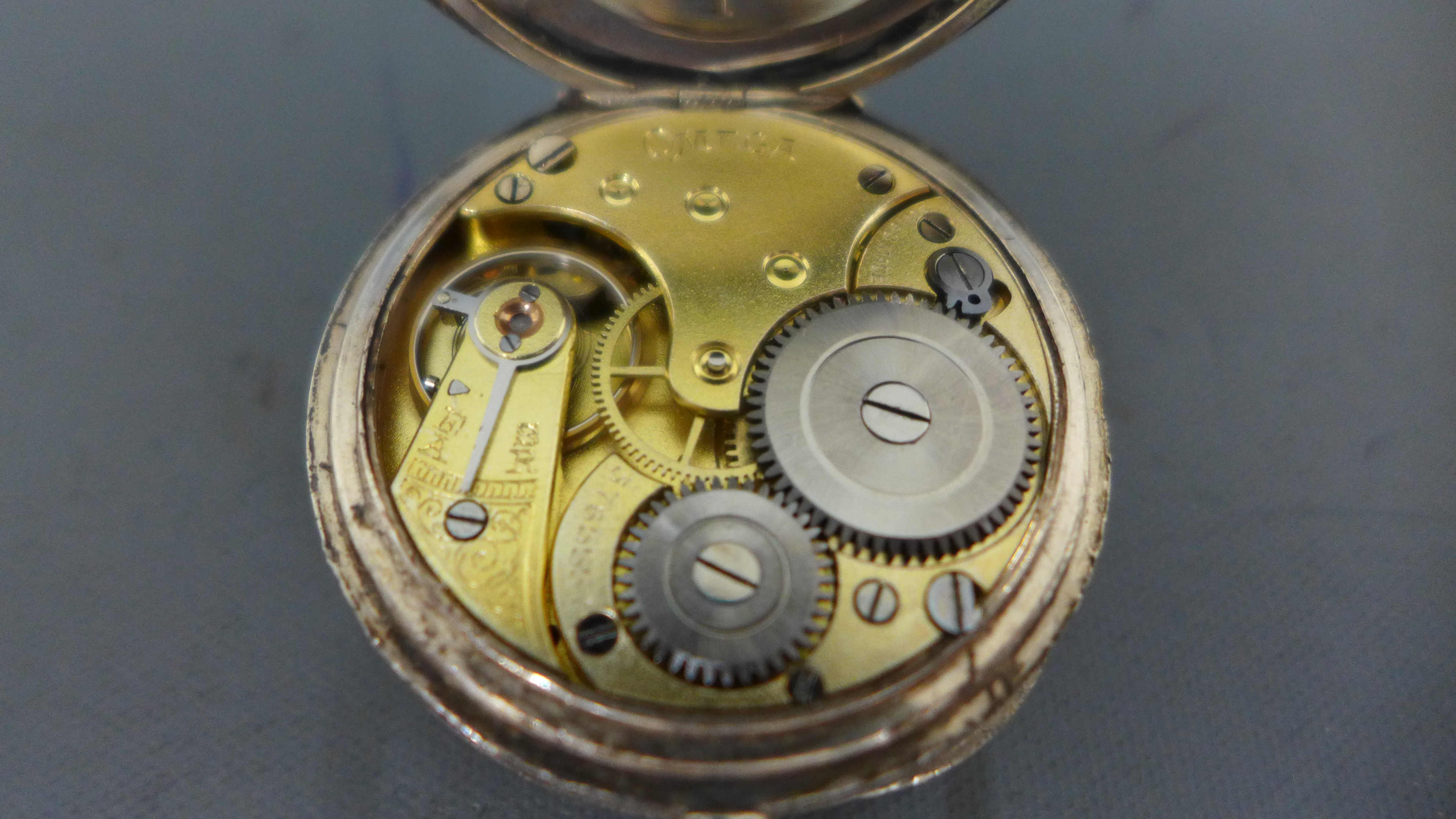 A ladies silver hallmarked cased Omega pocket watch Roman numerals to dial with subsidiary second - Image 3 of 4