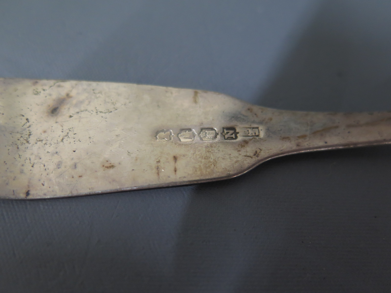 A collection of assorted silver Irish flatware and three plated forks - total approx weight 20 troy - Image 5 of 5