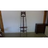 An Edwardian walnut artists easel