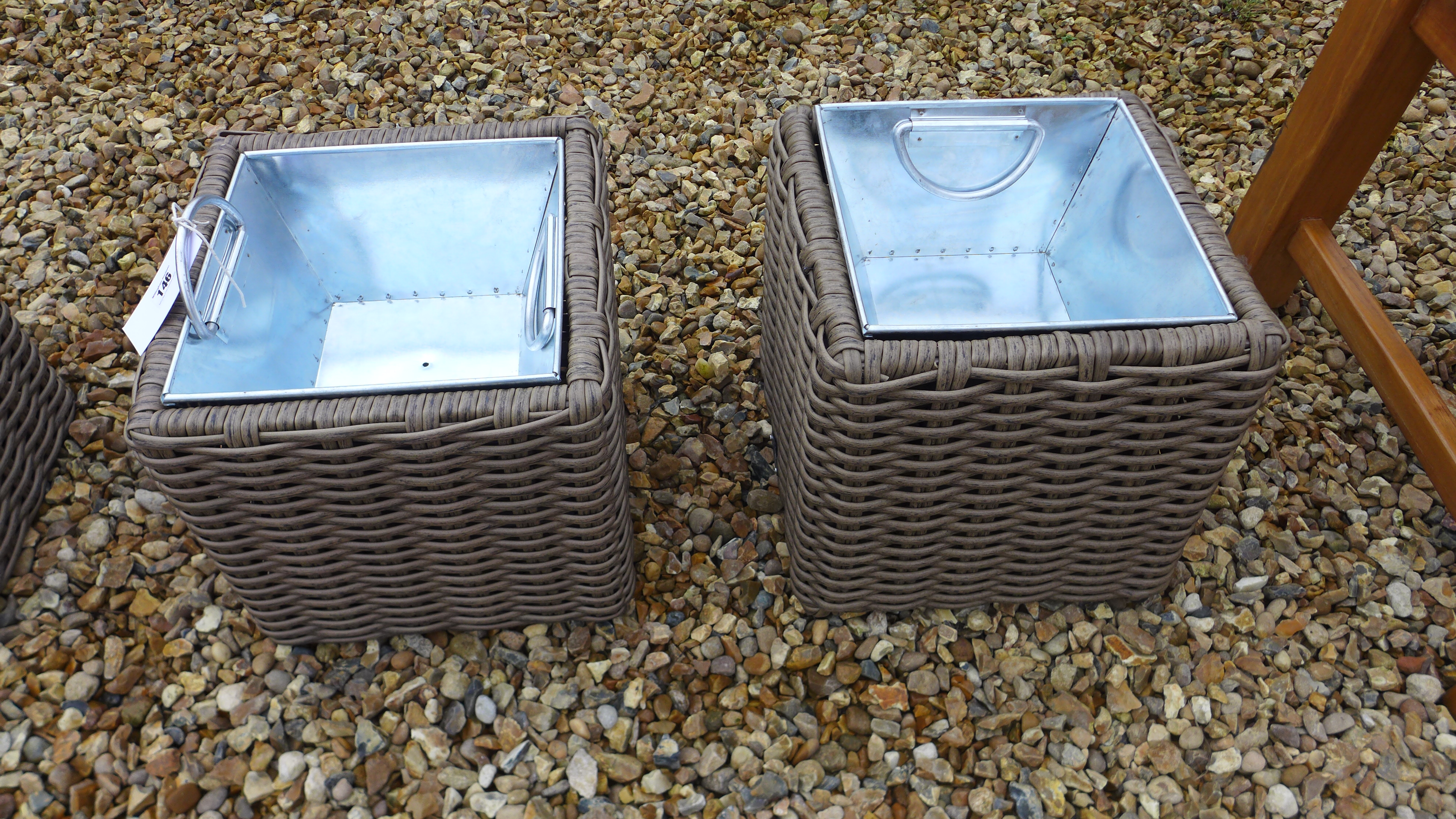 A pair of Bramblecrest small planters with zinc containers