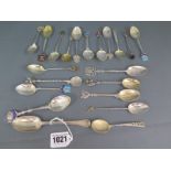 A collection of silver spoons - Total weight approx. 7.