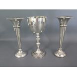 A Garrard of London silver goblet commemorative silver Wedding 1947-72 - approx weight 6 troy oz -