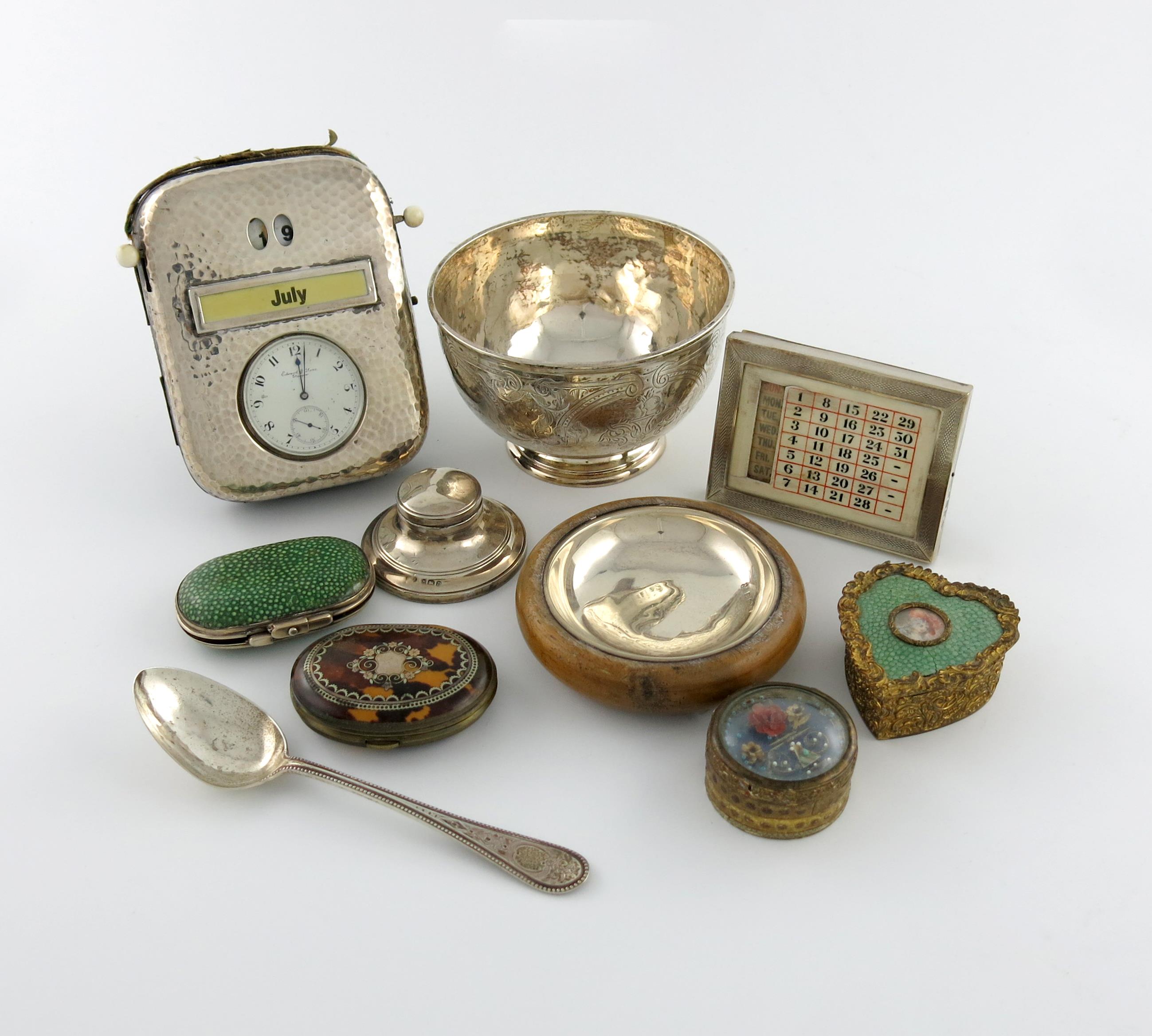 λ A mixed lot, comprising silver items: a Victorian bowl and spoon, Sheffield 1864, a calendar/watch