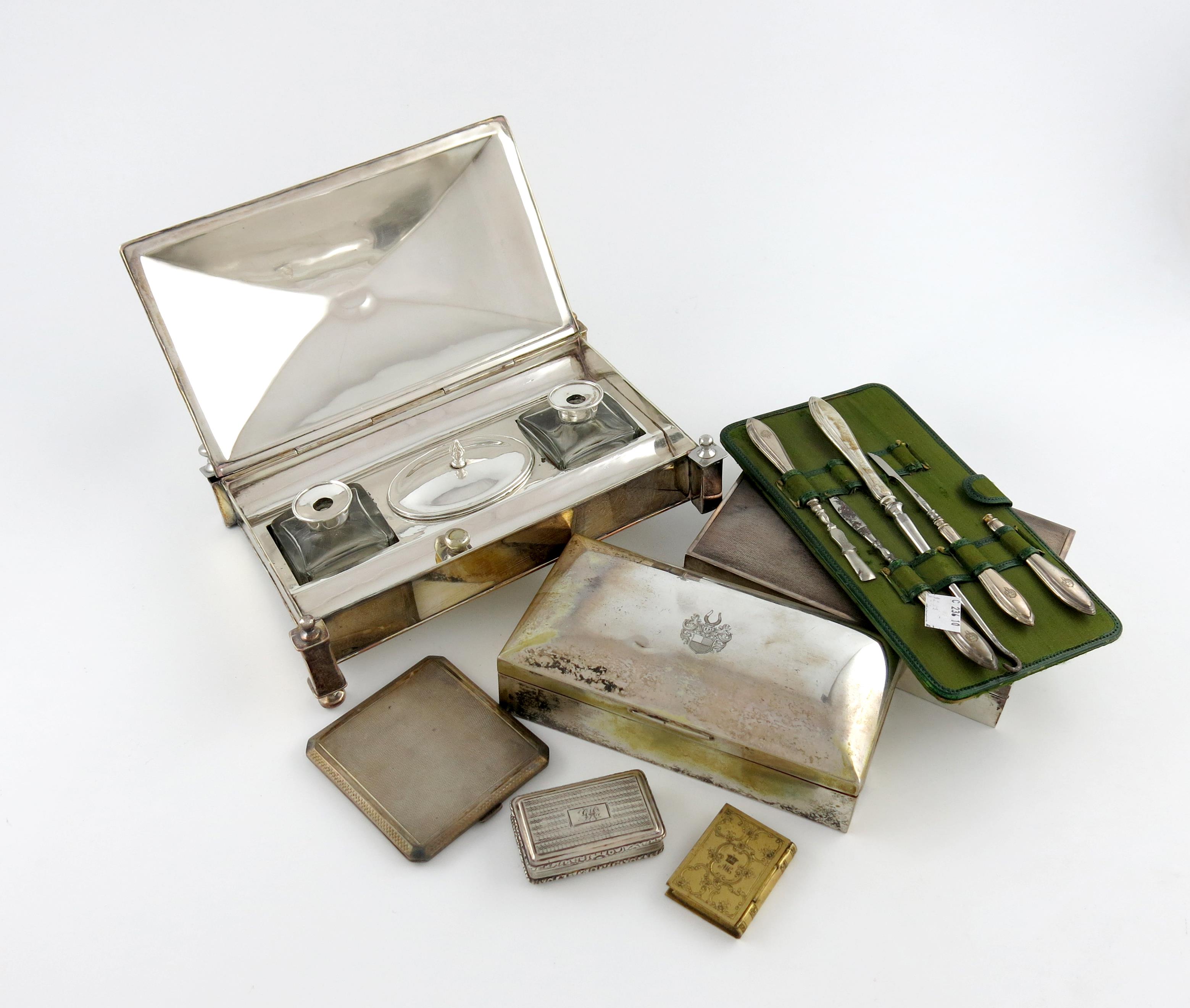 A mixed lot of silver and electroplated items, various makers and dates, comprising silver items: