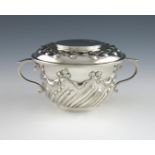 A Victorian silver two-handled porringer and cover, by Aldewinckle and Slater, London 1894, circular