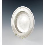 A modern silver Armada dish, by R. Comyns, London 1973, plain circular form, diameter 22.2cm,