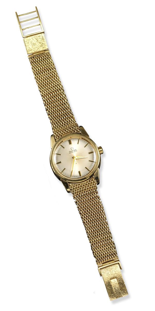 A gentleman's 18ct yellow gold wristwatch by Omega, the signed dial with baton numerals and sweep