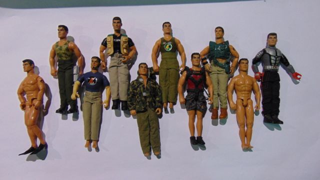 A small collection of vintage Action Men figures