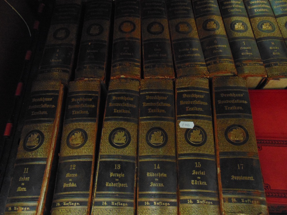 Sixteen volumes of Brorkhaus Lerikon (German encyclopedia), further German books, etc - Image 2 of 3
