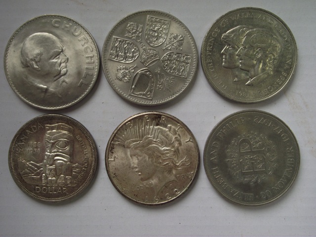 A collection of Crowns, mainly Elizabeth II, a pair of vintage binoculars and a WWII German military - Image 3 of 3