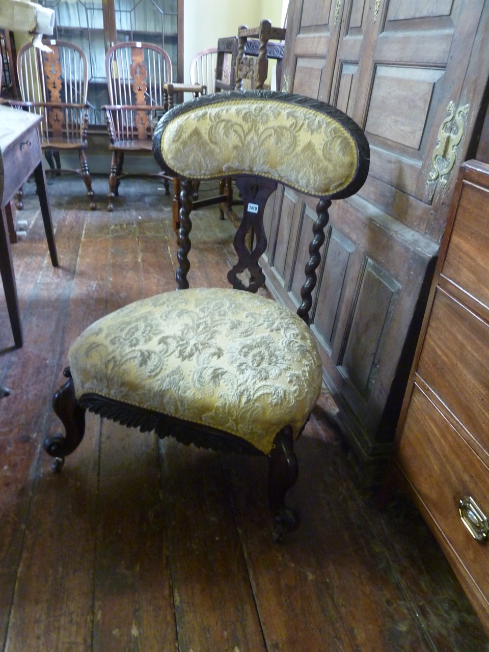 A 19th century drawing room chair with wide bodied seat, the raised back with tapering spiral column - Image 2 of 2