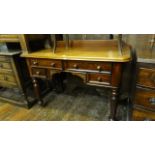 A good quality 19th century mahogany kneehole side/dressing table, the rectangular top with