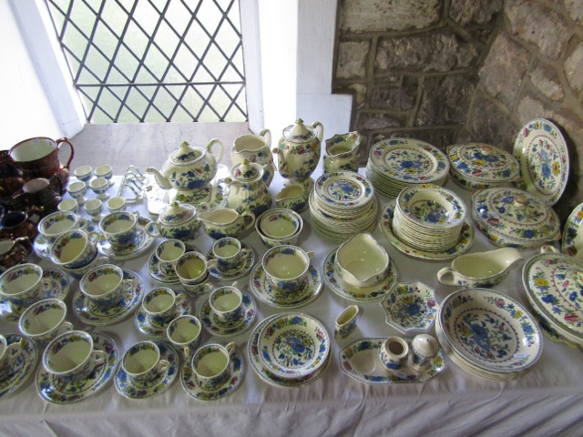 An extensive collection of Masons Regency pattern dinner, tea and coffee wares comprising: a two - Image 2 of 2