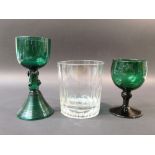 19TH CENTURY GREEN GLASS ROEMER; APPLIED PRUNTS; TRAILED GLASS TO THE CONICAL FOOT, H:147 MM