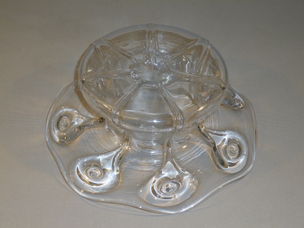 ART NOUVEAU STYLE CLEAR GLASS BOWL WITH FOLD OVER RIM AND TRAILED GLASS DESIGN (H: 10 cm), THREE - Bild 15 aus 16