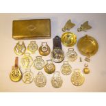 QUANTITY OF BRASSWARE INCLUDING HORSE BRASSES, A WORLD WAR ONE (1916) 4" SHELL CASE ENGRAVED WITH